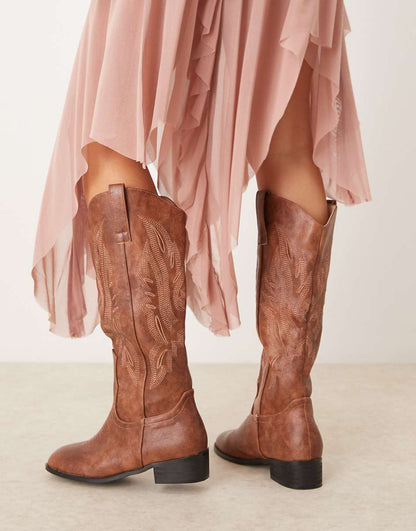 Glamorous western knee boots in brown