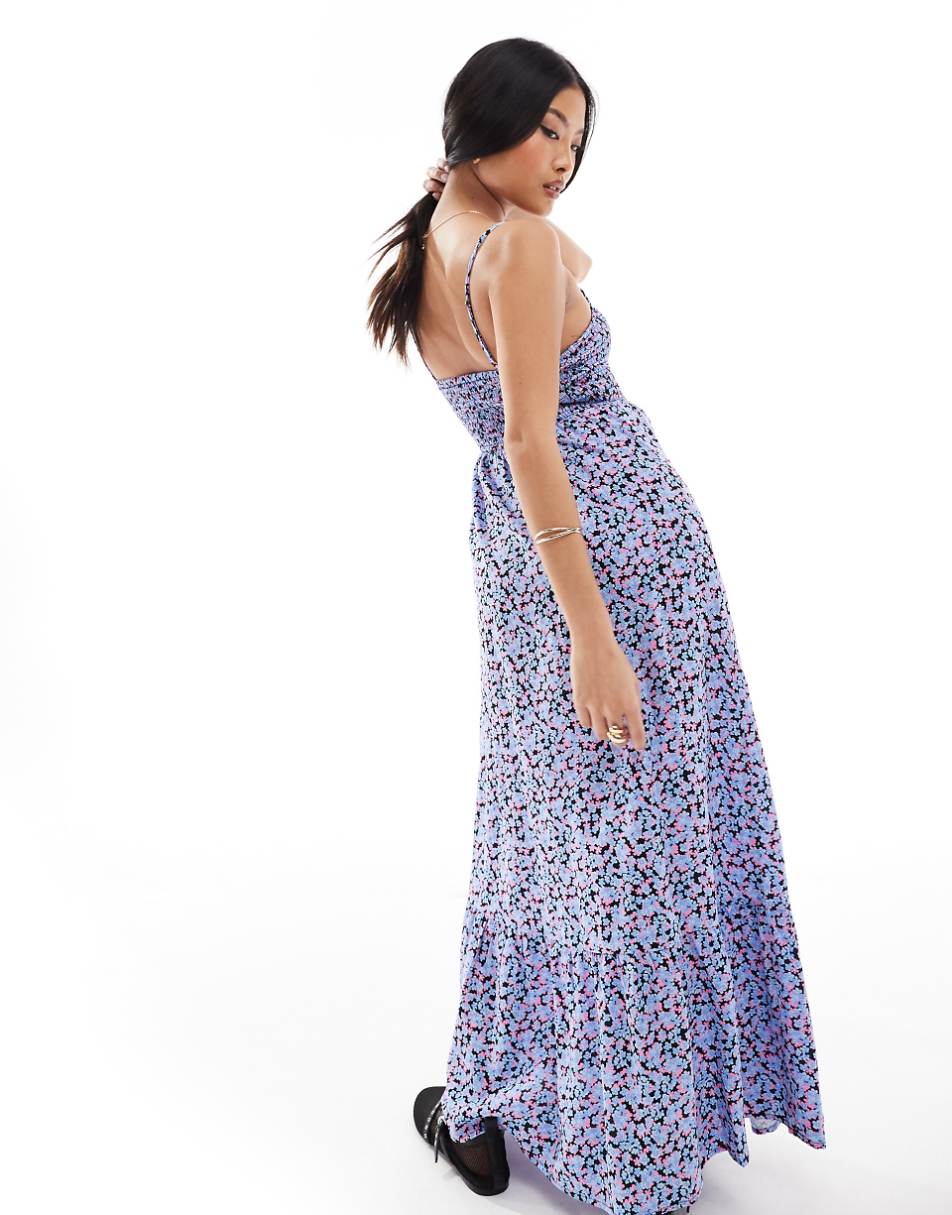 Vero Moda Petite smocked bust maxi dress in blue floral print