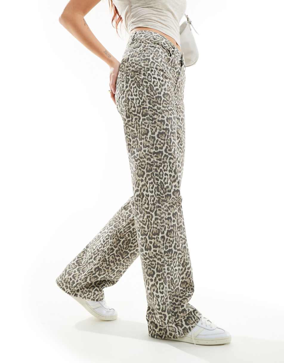 Stradivarius STR straight leg jeans in leopard print