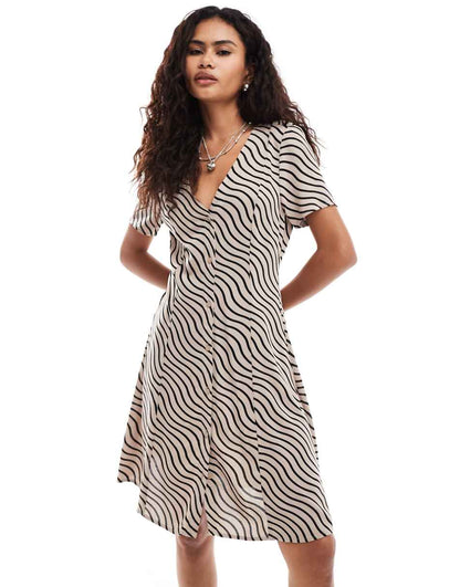 Monki button up mini dress with v neck in wave print