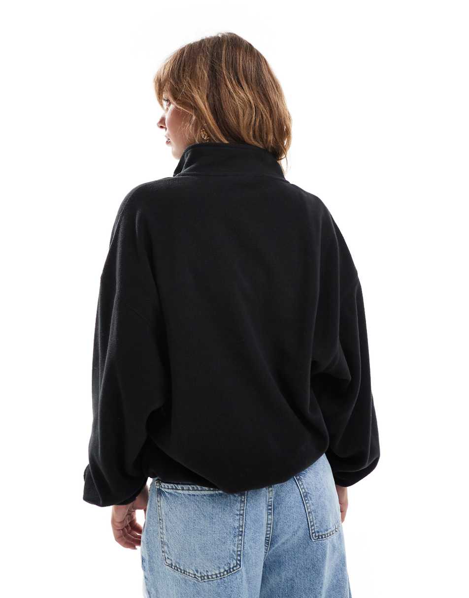 ASOS DESIGN half zip fleece in black