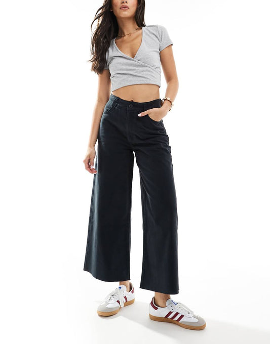 ASOS DESIGN cropped wide leg pants with raw hem in black