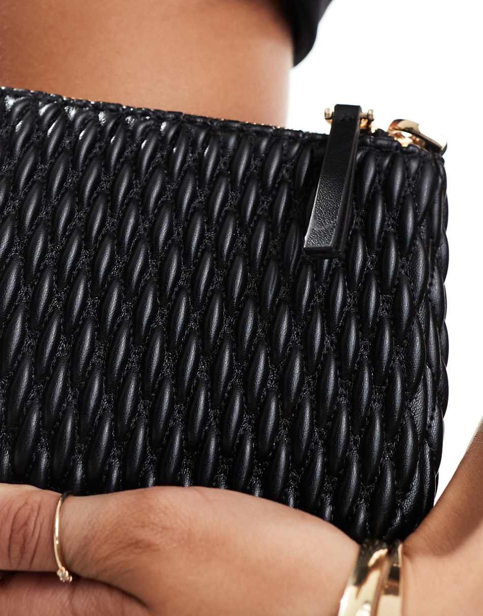 Glamorous quilted crossbody bag with chain strap in black