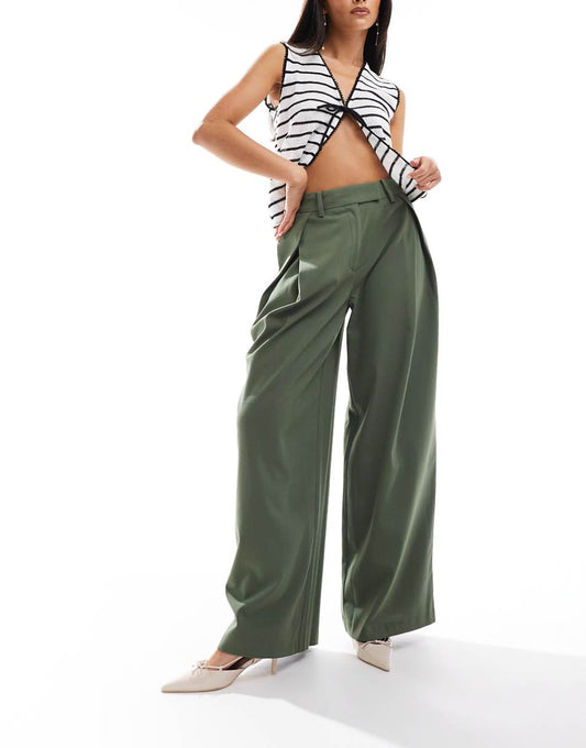 ASOS DESIGN cross over pleat pants in khaki