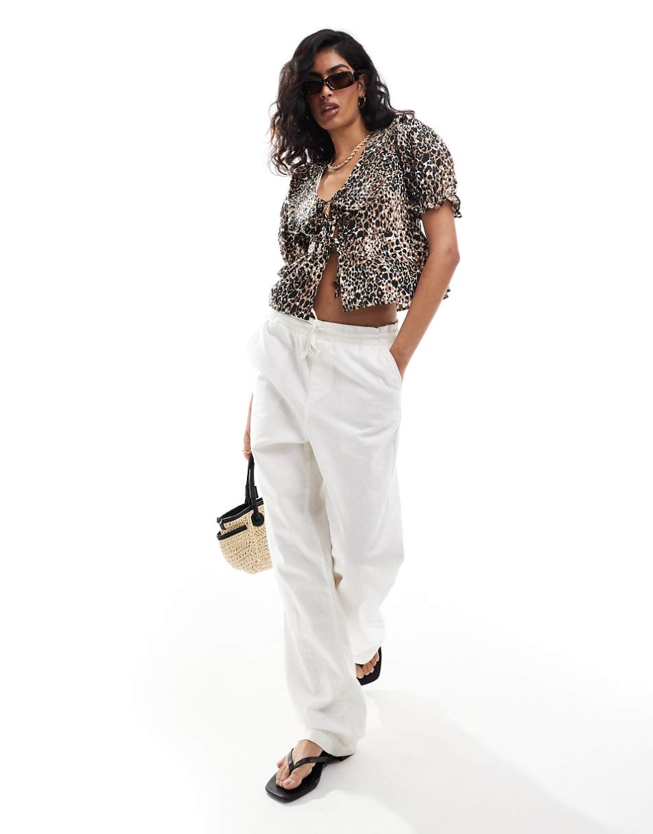 Miss Selfridge poplin collared blouse in leopard print