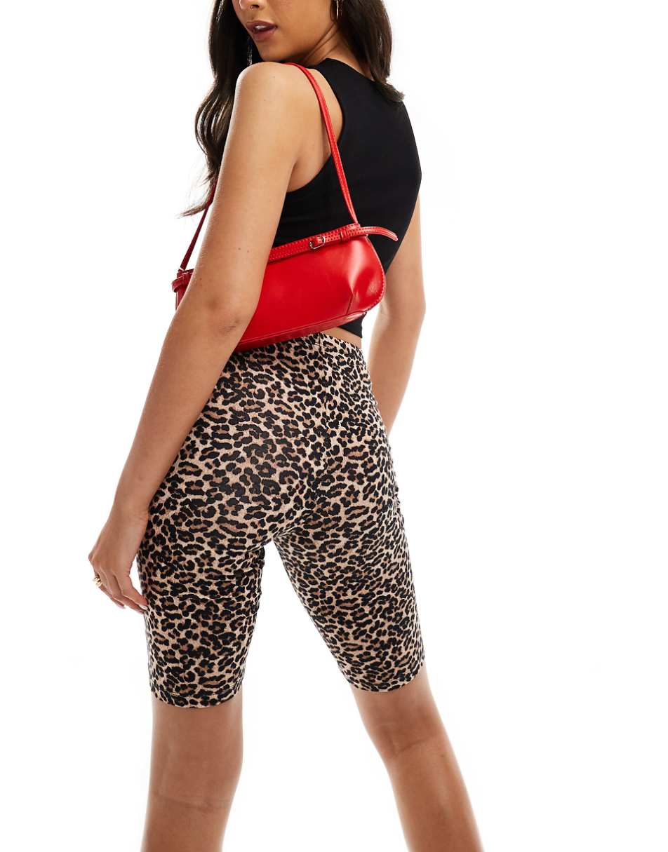 ONLY legging shorts in leopard print