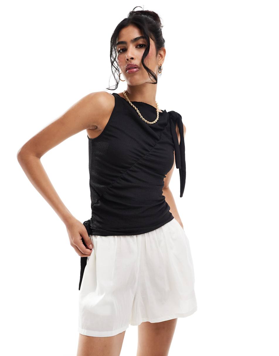 ONLY side ruching bow detail top in black