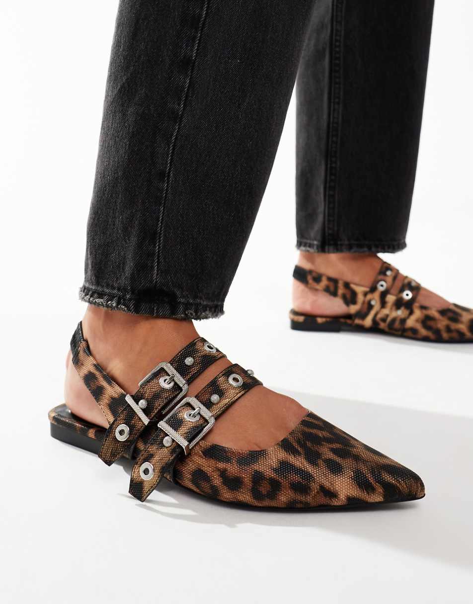 Stradivarius buckle detail sandal in leopard print