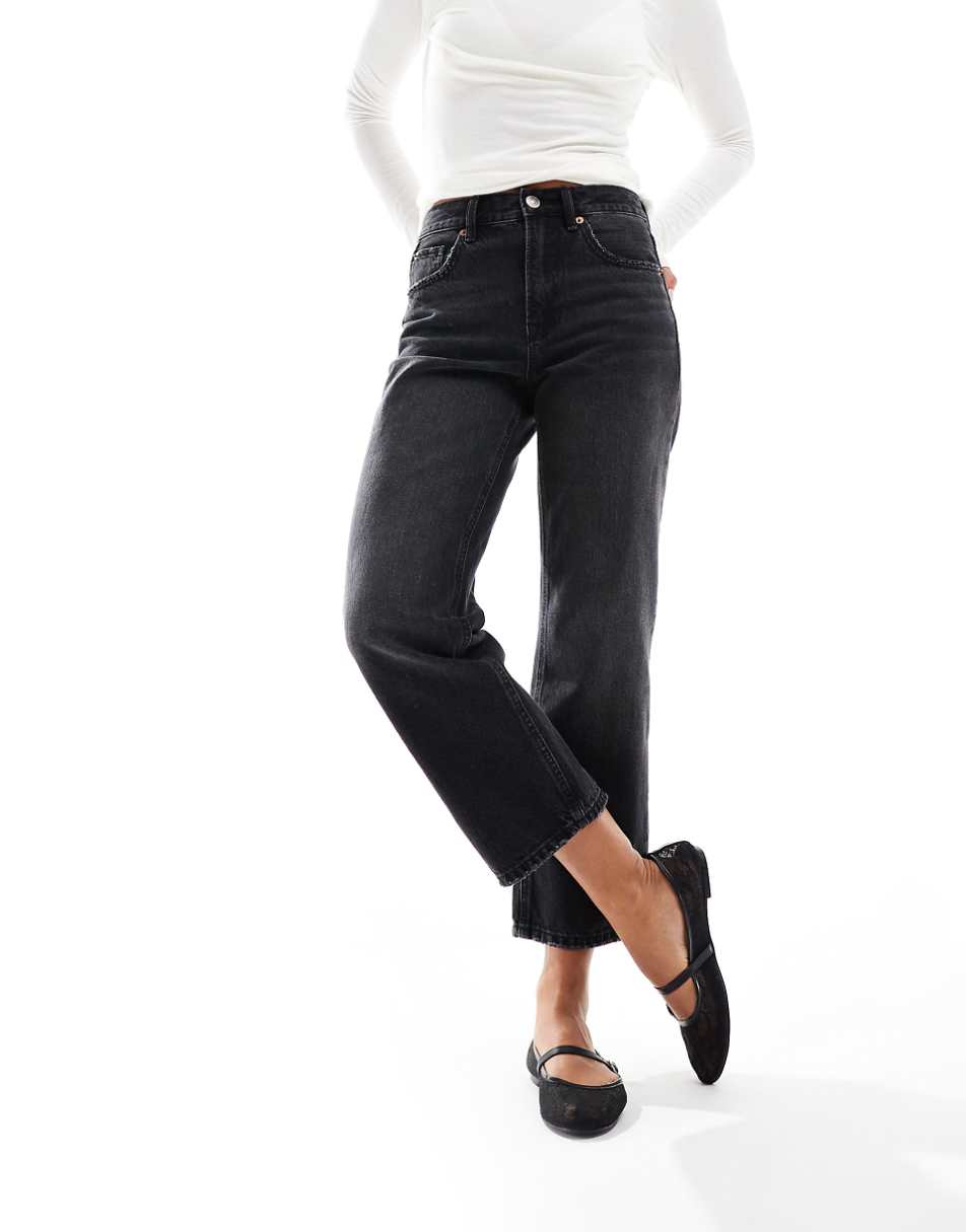 Stradivarius cropped jean in black wash