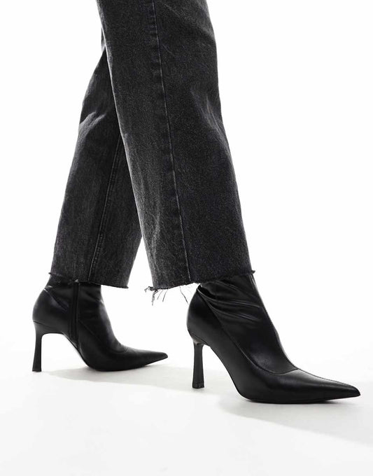 Stradivarius heeled ankle boot in shiny black