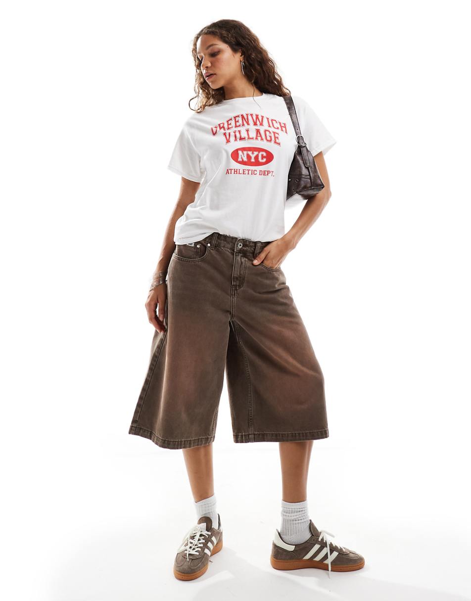 Daisy Street relaxed t-shirt with red Greenwich Village graphic