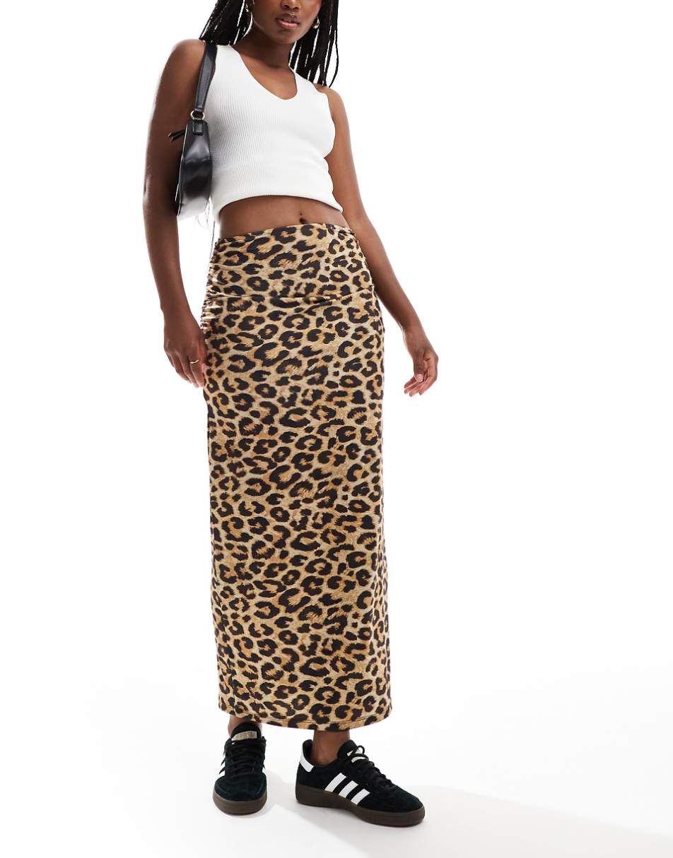 Pull&Bear midi skirt in leopard print