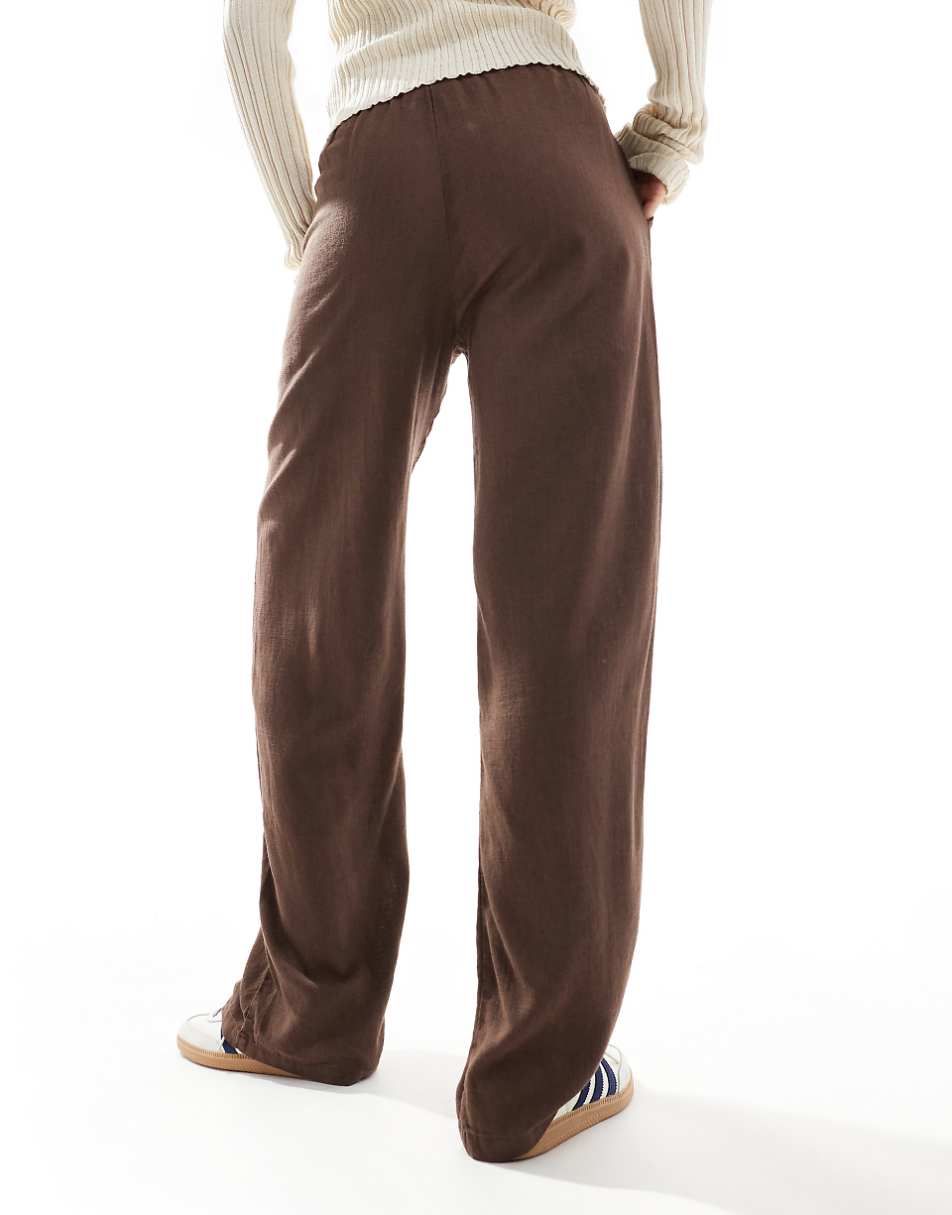 Pull&Bear pull on textured pants in brown